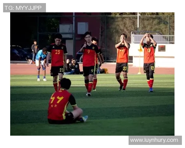 西安足球队与南京足球队的较量分析与战术探讨 西安足球队与南京足球队的较量分析与战术探讨