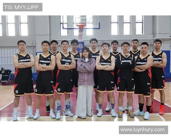 赛后分析:西安篮球队与北京篮球队的战术配合与表现评估 赛后分析:西安篮球队与北京篮球队的战术配合与表现评估